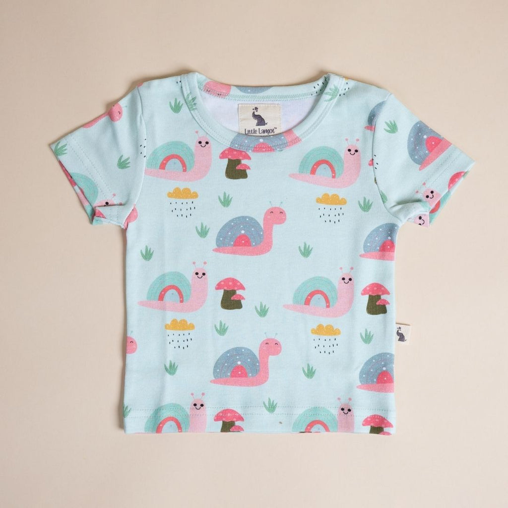 Snail and Clouds - T-Shirt and Shorts